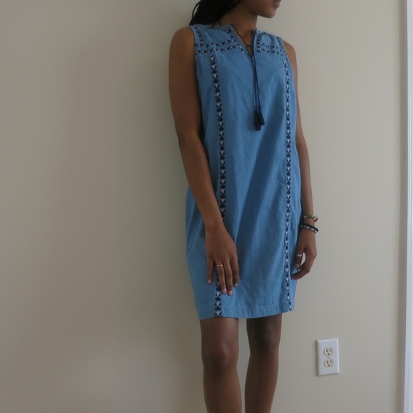 Old Navy Dresses & Skirts - Blue Jean Embroided Dress